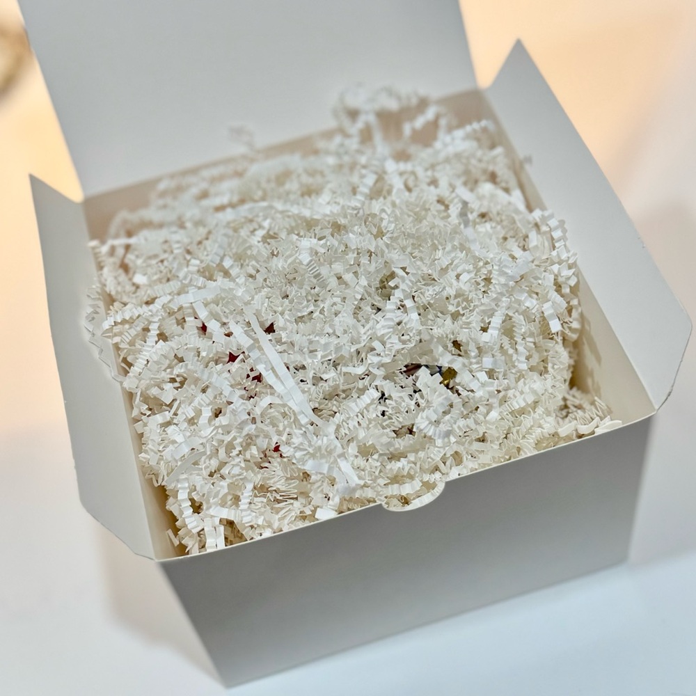Hand Crafted Lemon Oyster Shell Ornament - Picture 3 of 4